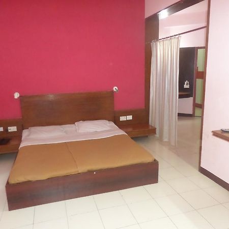 Hotel Manorath Nashik Habitación foto